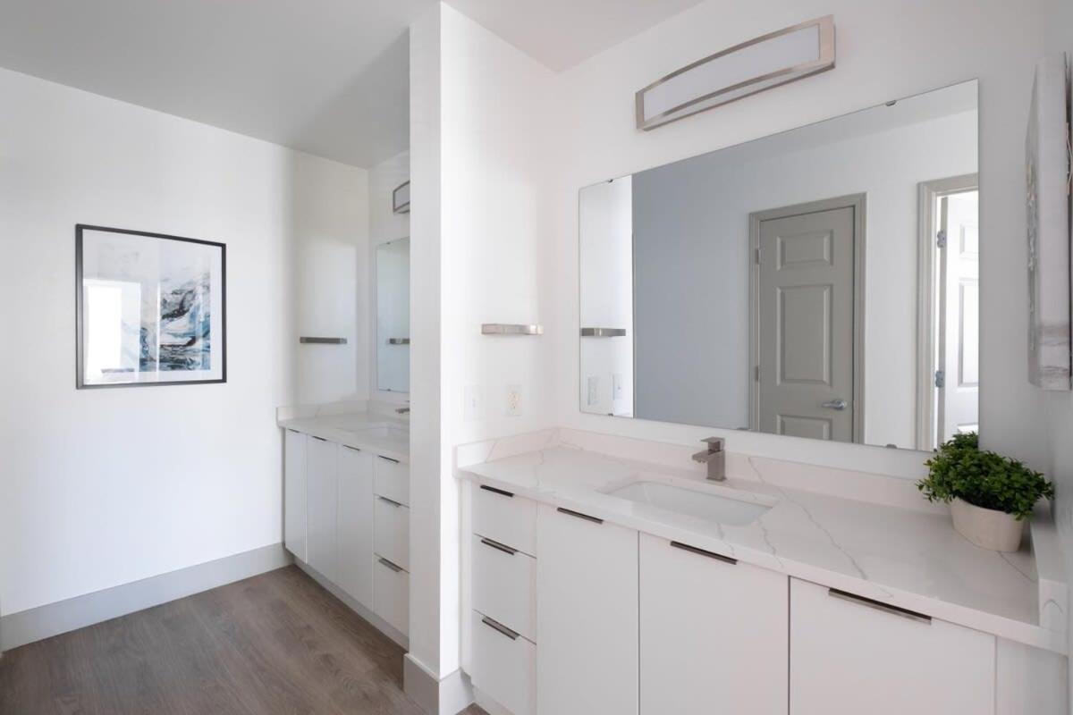 4B 2Ba Luxury Central Apartment With Gym Charlotte Ngoại thất bức ảnh